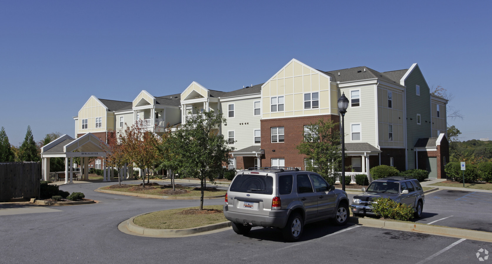 Photo - Charleston Place Apartments