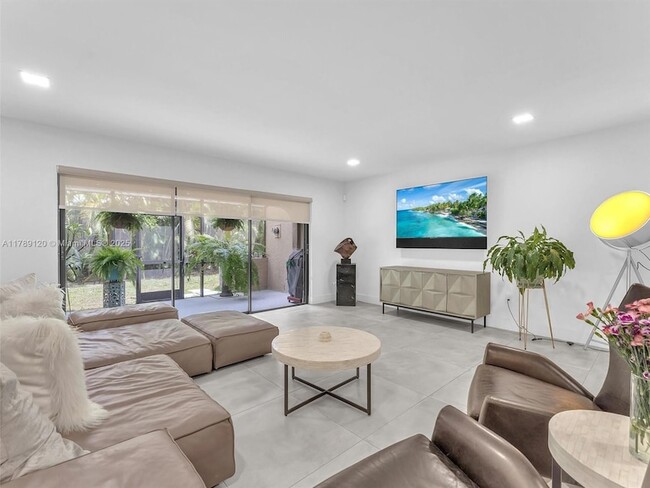 Photo - 4006 Estepona Ave Townhome