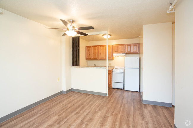 Interior Photo - J.O. Blanton House - Senior Living Rental