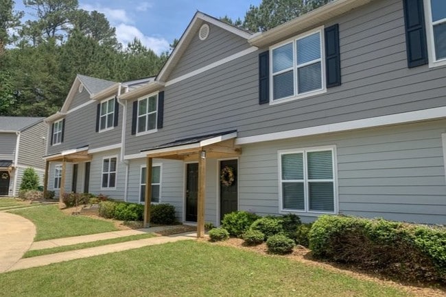 Building Photo - Whispering Trace Apartments