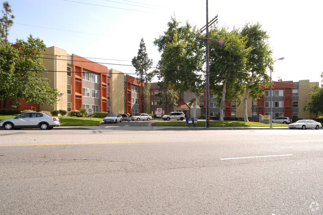 Plummer Village - A Senior Community - Plummer Village - A Senior Community Apartments