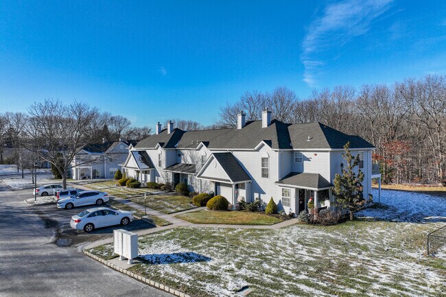 Photo - Woodcrest Estates Senior Living 55+ Apartments