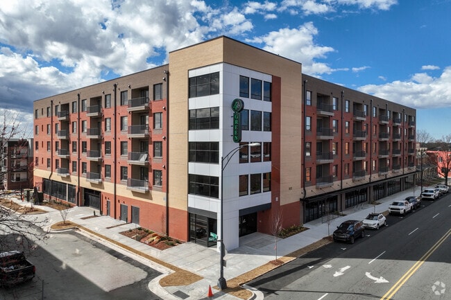 Building Photo - 4th and Green Rental