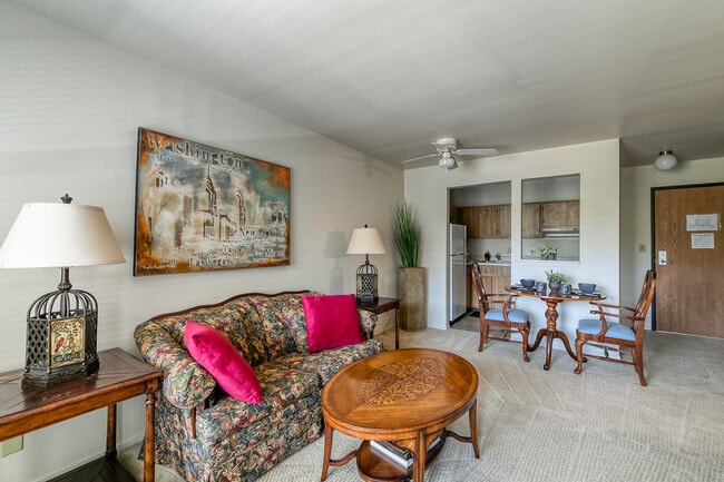 Living Room - Rosehaven Manor Apartments