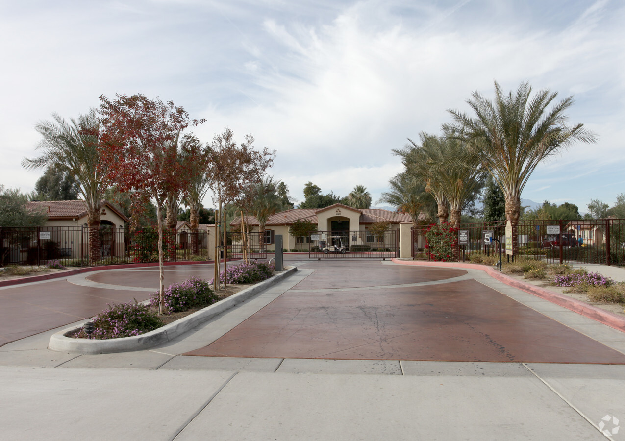 Horizons At Indio - Horizons At Indio Apartments