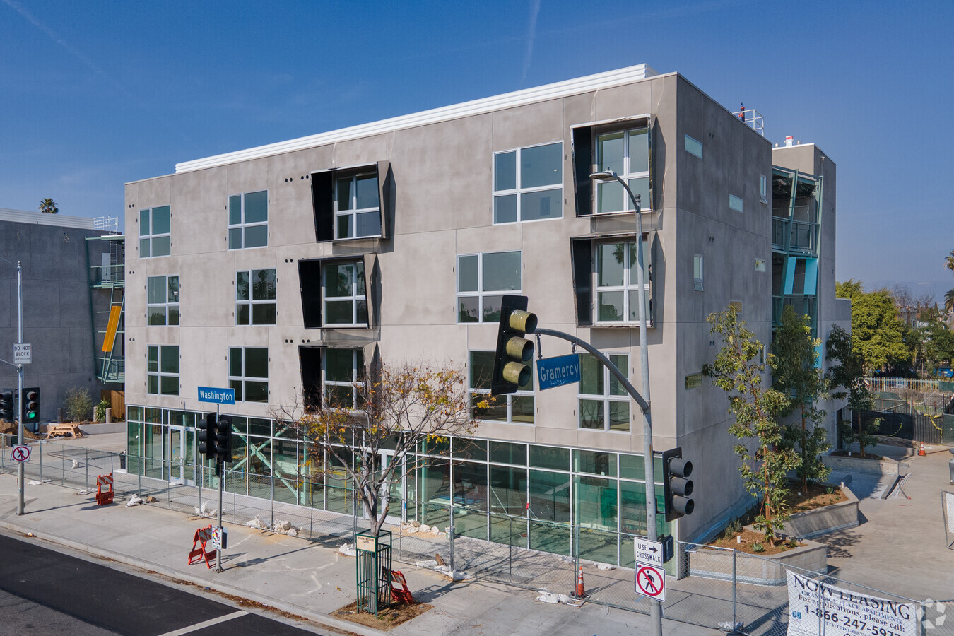 Exterior - Gramercy Place Apartments