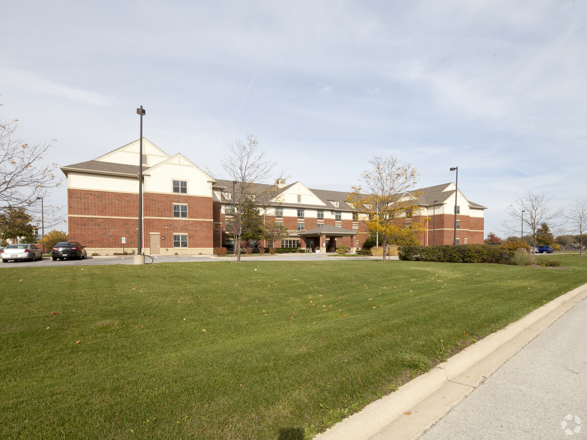 Victory Centre of Sierra Ridge - Victory Centre of Sierra Ridge Apartments