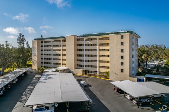 Building Photo - Venice Avenue Condominium