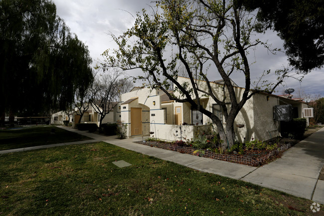 Photo - San Jacinto Manor Apartments