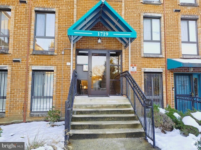 Building Photo - 1719 Gainesville St SE Rental