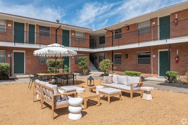 Nuvo Luna - Nuvo Luna Apartments