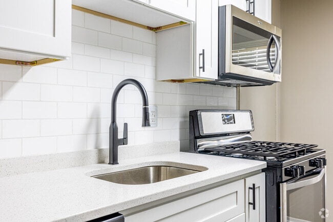 Interior Photo - Acclaim
