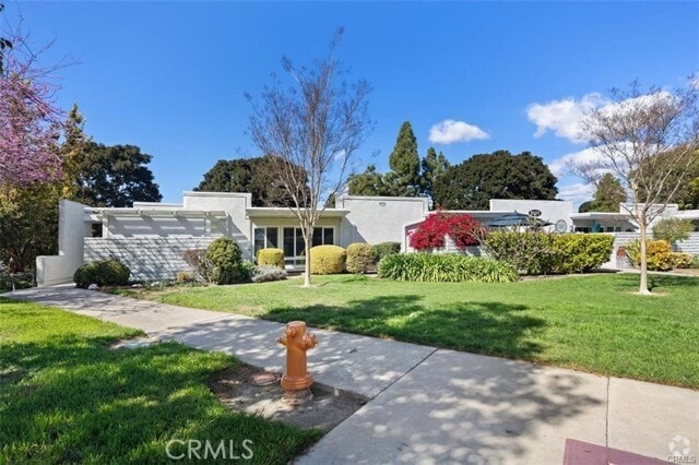 Building Photo - 2111 Via Puerta Rental