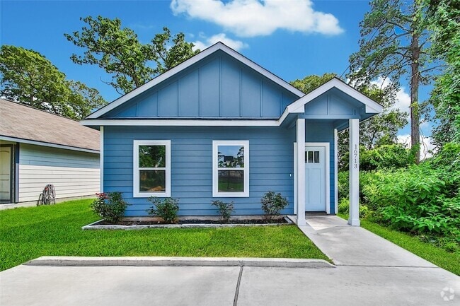 Building Photo - 16713 E Ivanhoe St Rental