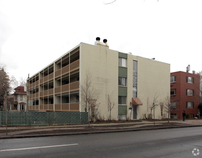 Primary Photo - Emerson Gardens Apartments