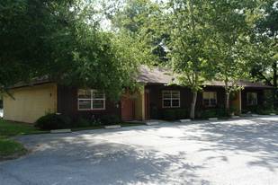 Primary Photo - Millhopper Pines Rental