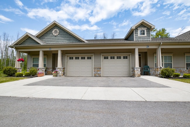 Villa Patio Homes - Fox Creek Estates Apartments