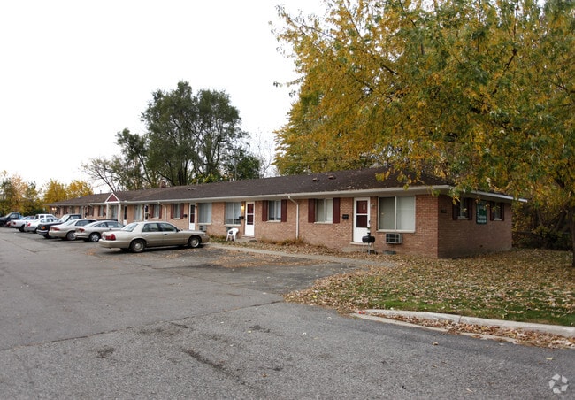 Building Photo - 1180-1198 E Cross St