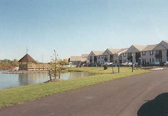 Photo - Colonial Village Apartments