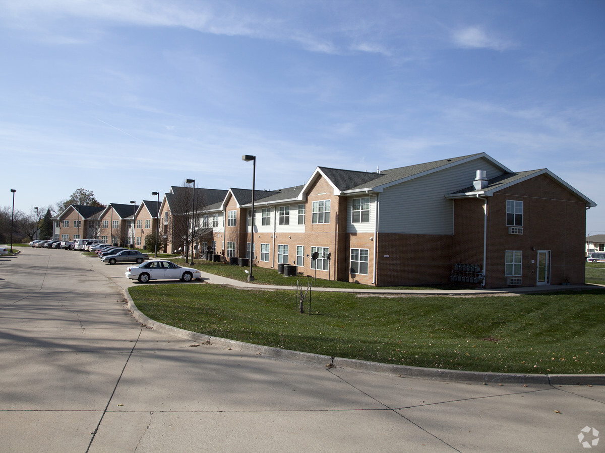 Photo - Hickory Grove Apartments