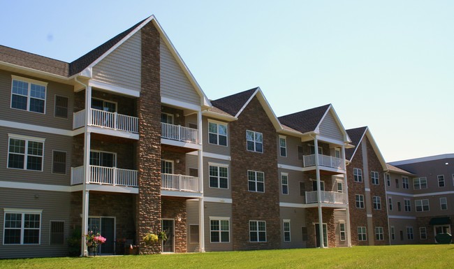 Falcon Trace Active Adult Living - Falcon Trace Active Adult Living Apartments