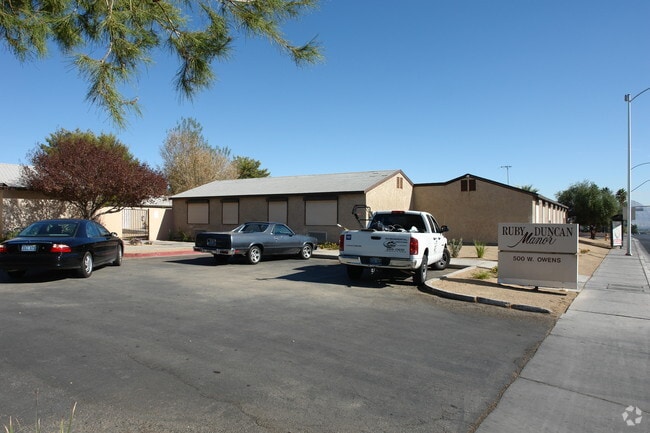 Building Photo - Ruby Duncan Manor Rental