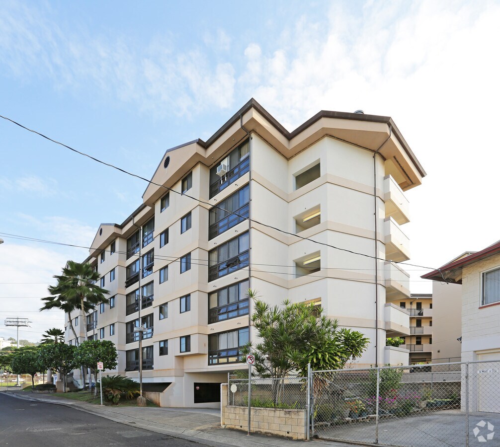 Hali'a Hale Apartments Honolulu, Hawaii 0 unit available After55