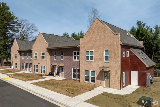 Building Photo - Berkshire at The Grove