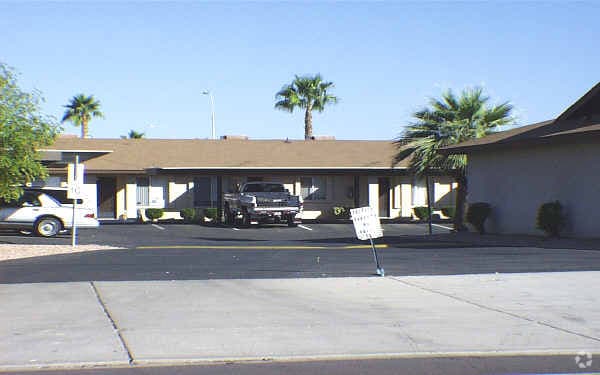 Building Photo - Sunland North Apartments