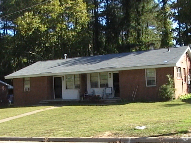 Primary Photo - Forrest Green Apartments