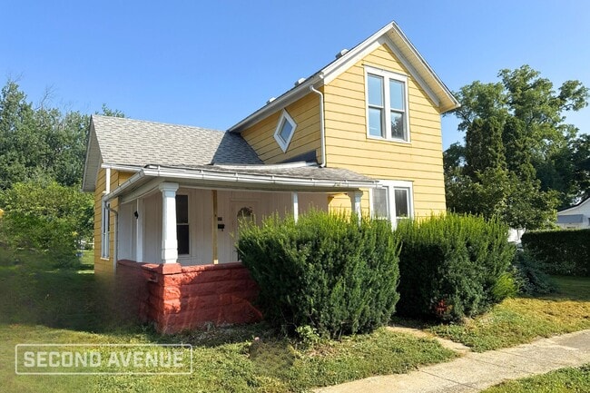 Building Photo - 617 E Smith St Rental