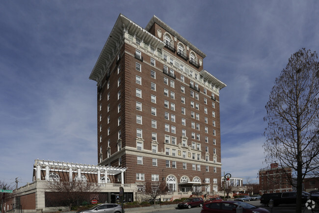 Photo - Battery Park Senior Apartments