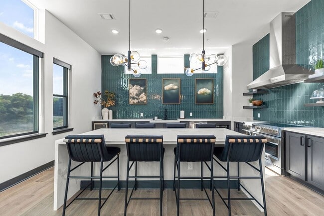 Building Photo - Blackwell Living