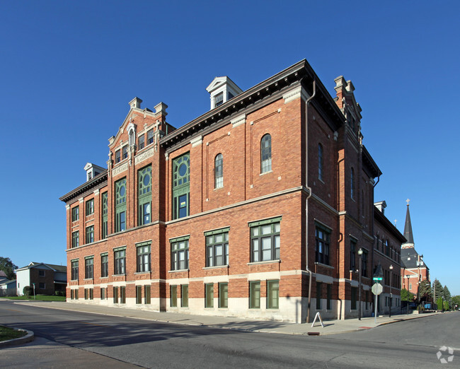 Building Photo - Meeting House At St. Peter Rental