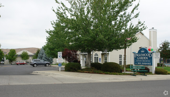 Building Photo - Englewood Garden Villas Rental