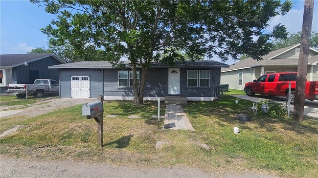 Photo - 131 Algodon St Rental