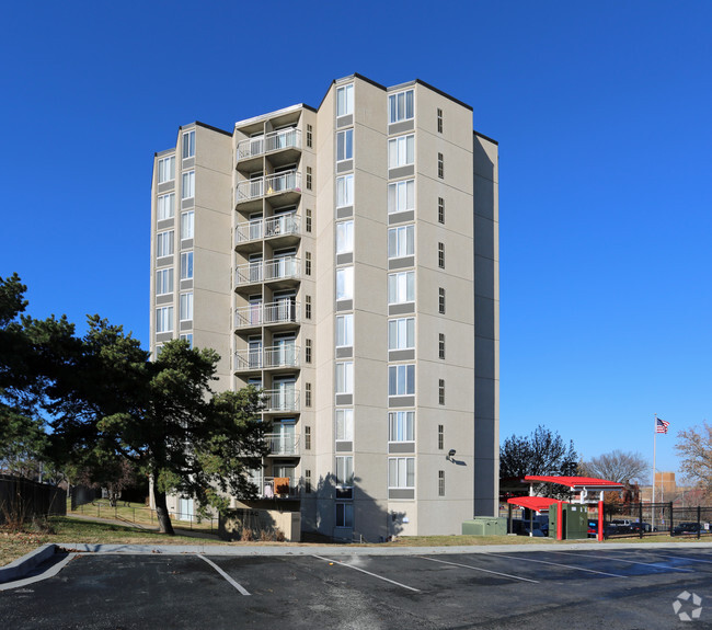 Photo - Glanville Towers Apartments