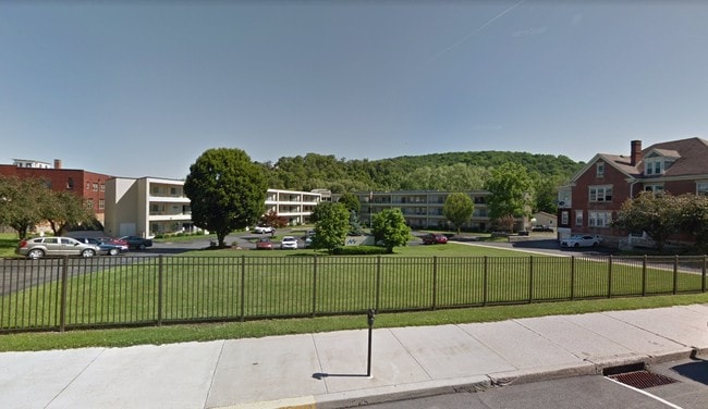 Building Photo - Mountain Valley Apartments