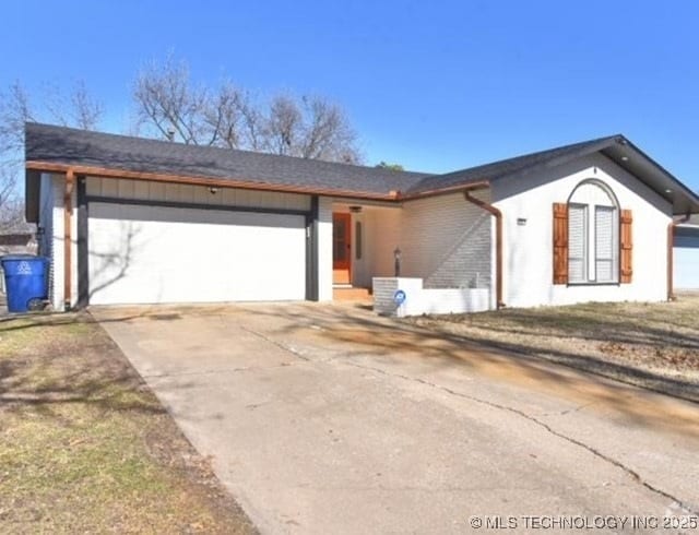 Building Photo - 10619 E 30th St Rental