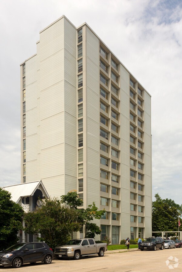 Photo - Catholic Presbyterian Apartments