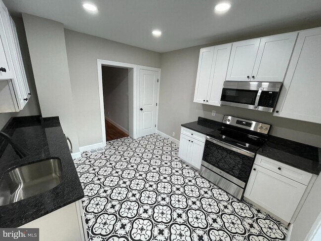 Photo - 226 Highland Ave Townhome