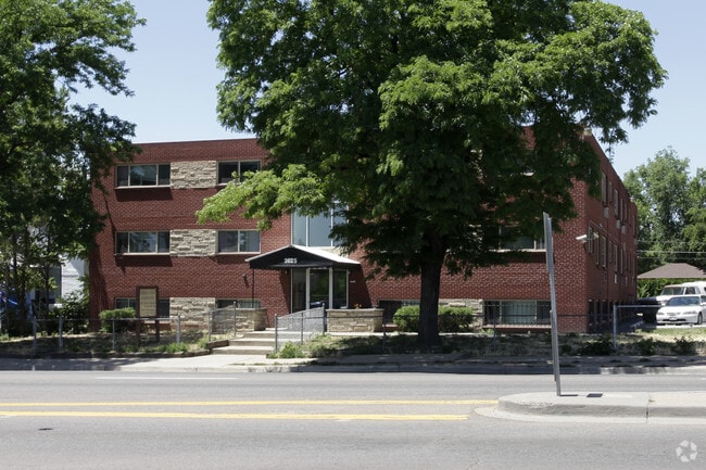 Primary Photo - Federal View Apartments