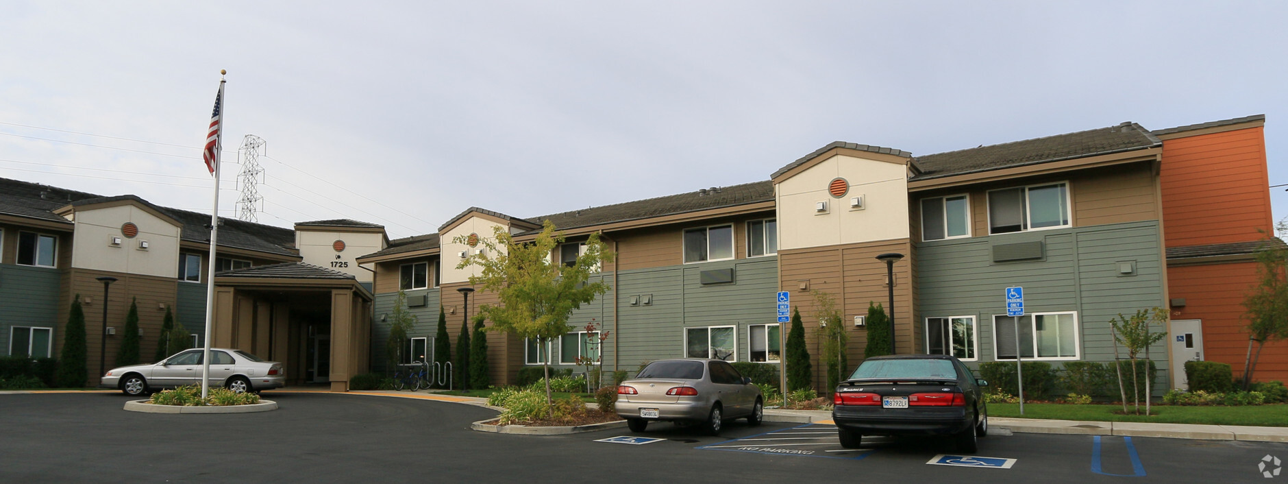 Photo - Eskaton Roseville Manor Apartments