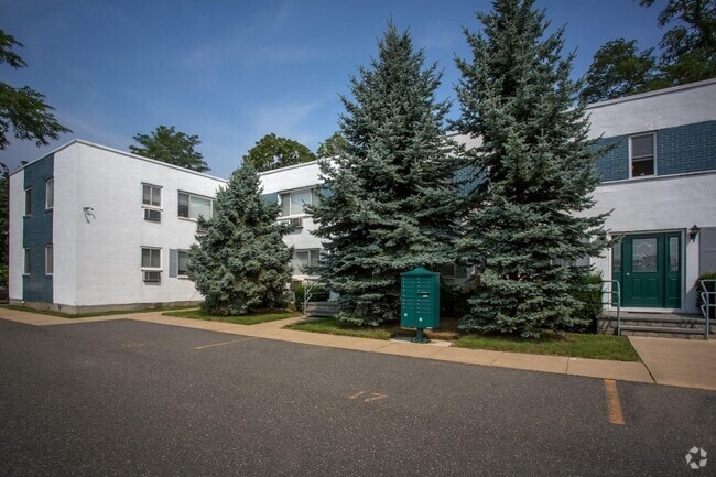 Building Photo - 40 Broadway Rental