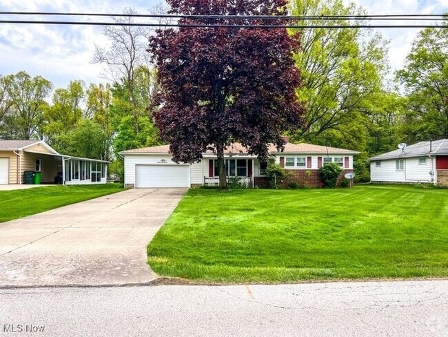 Building Photo - 1971 Bryn Mawr Dr Rental