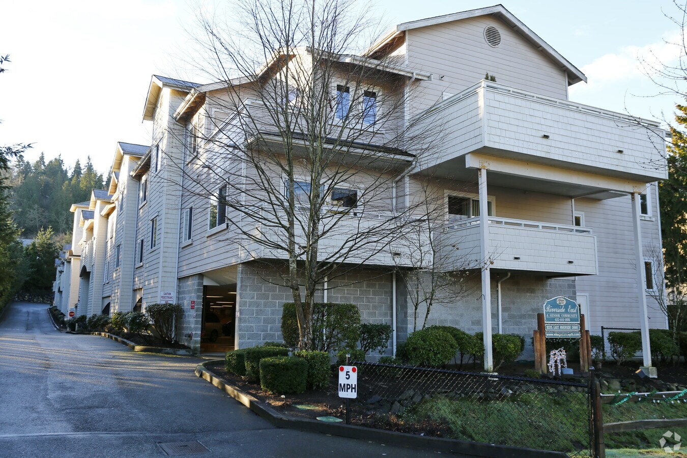 Riverside East Apartments Bothell, Washington 0 unit available
