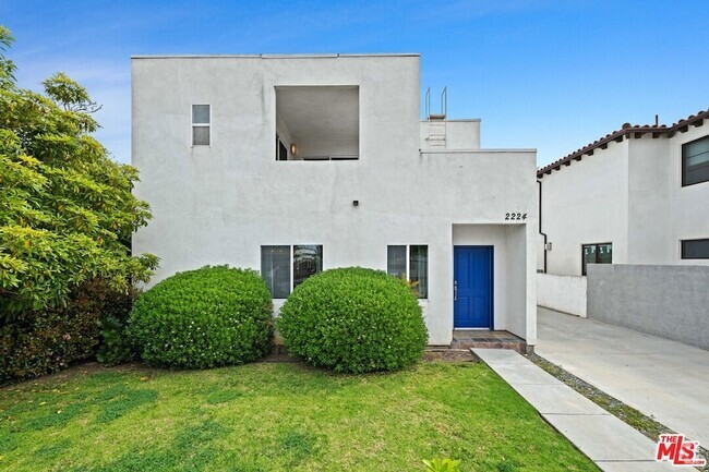 Building Photo - 2224 Penmar Ave Rental