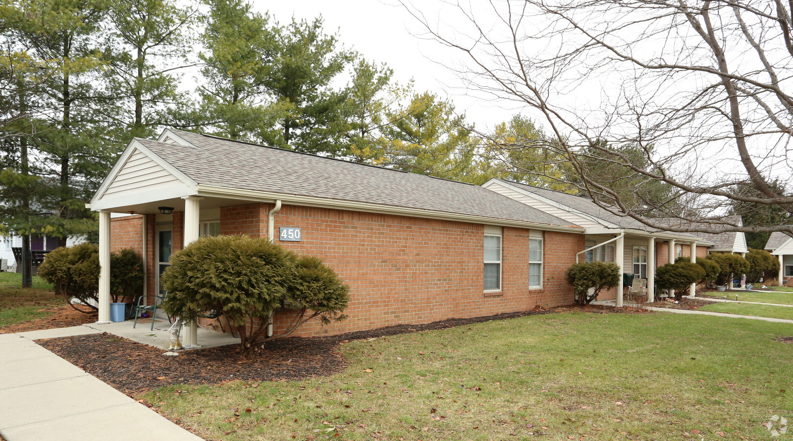 Pleasant Valley Gardens - Pleasant Valley Gardens Apartments