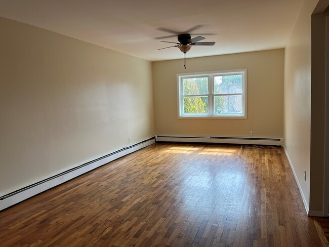 Photo - 410 Jericho Tpke Unit # 2C Apartment