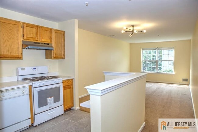 Photo - 93 Inverness Dr Townhome
